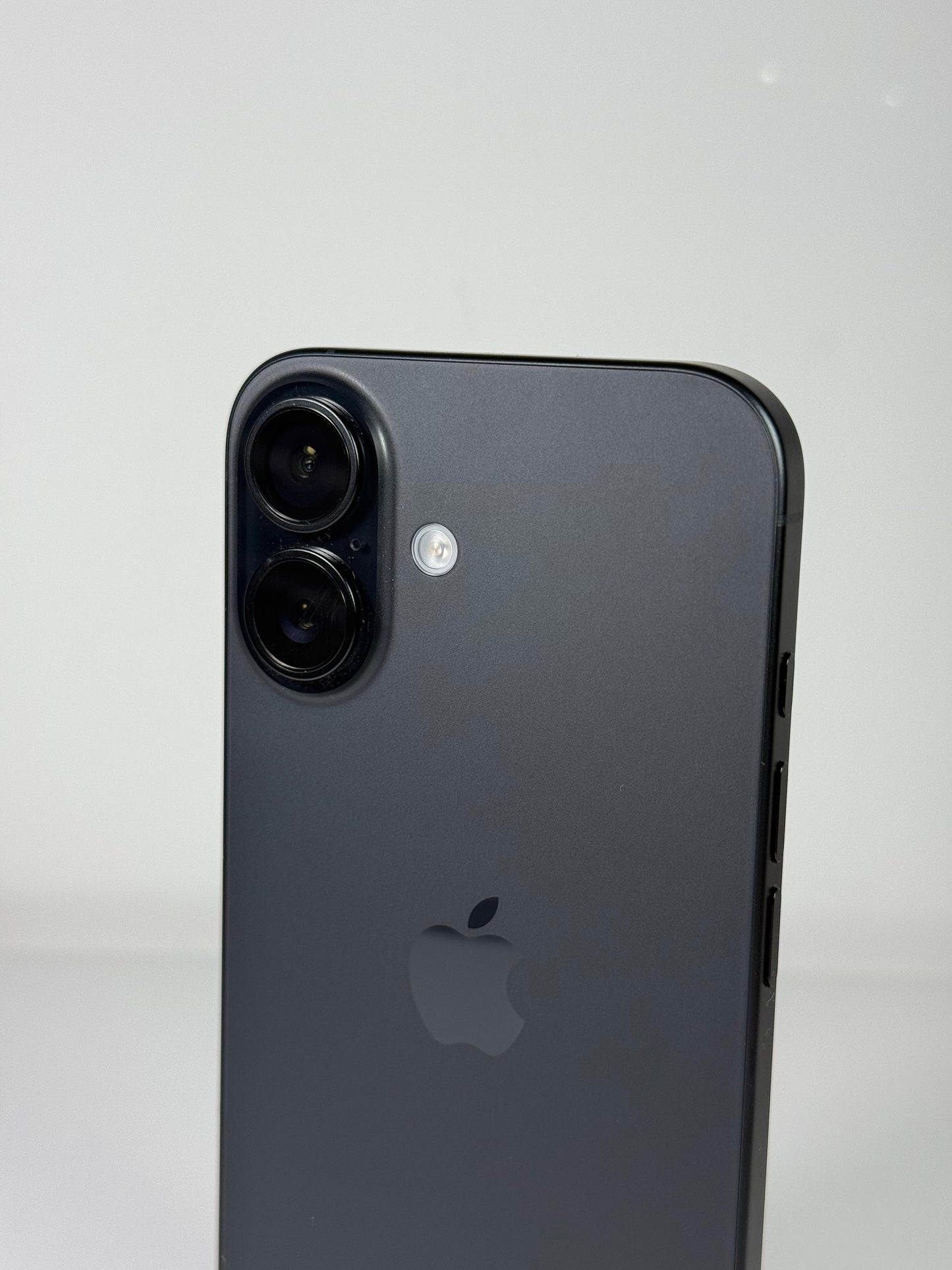 iPhone 16 128gb