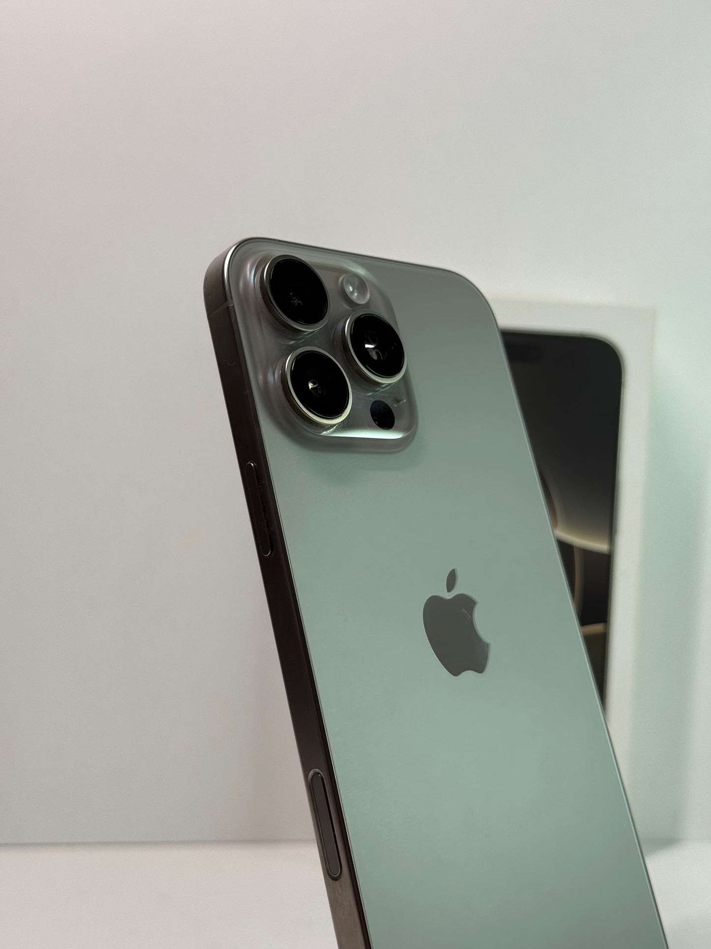 iPhone 16 pro max 256gb