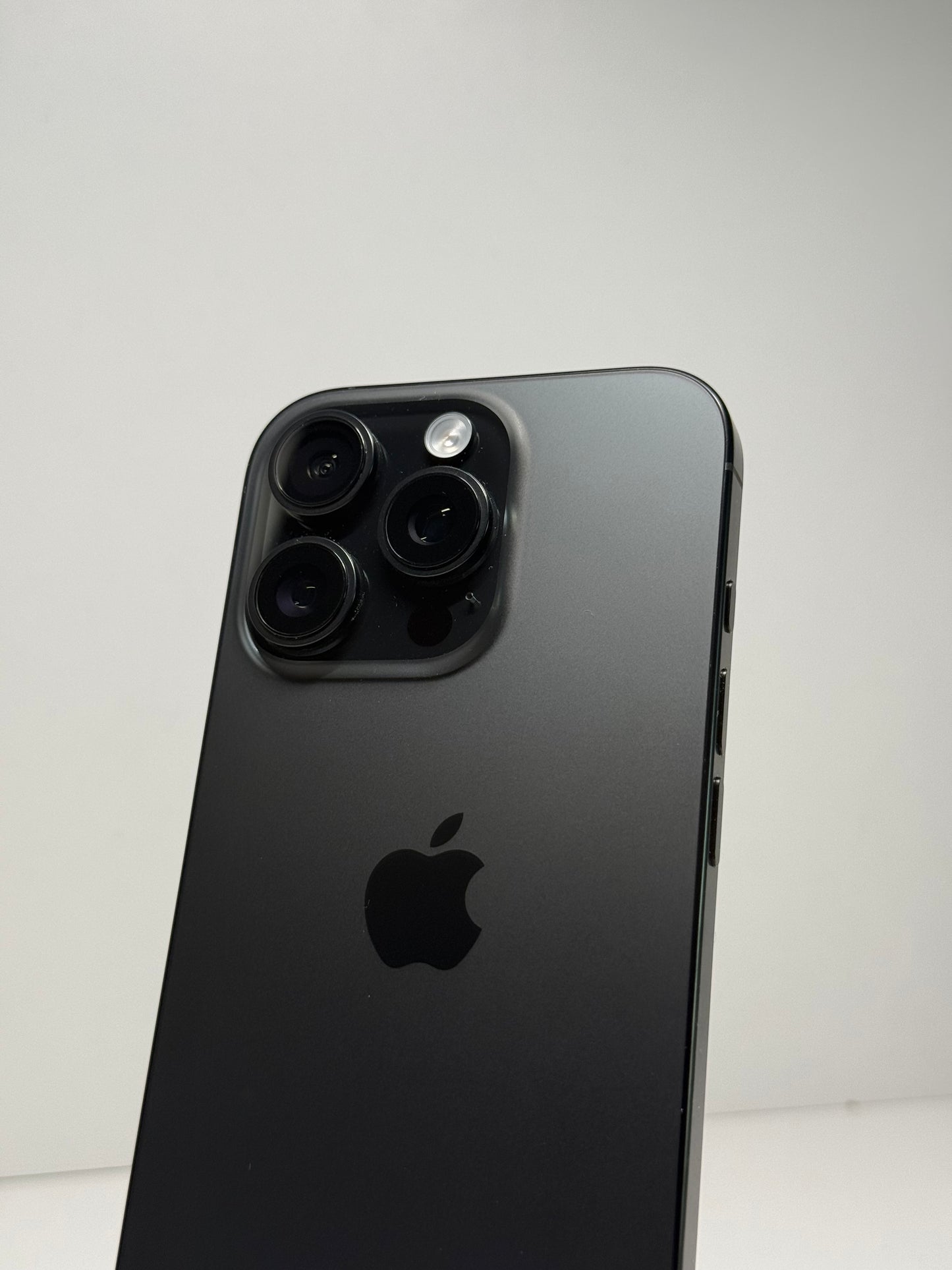 iPhone 16 pro 256GB