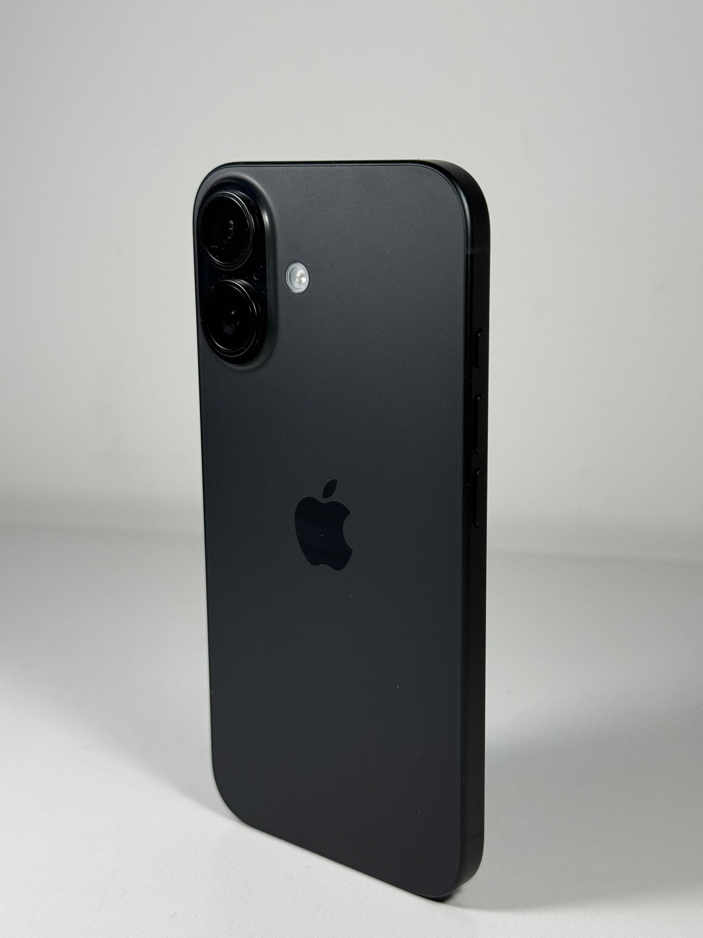 iPhone 16 128gb